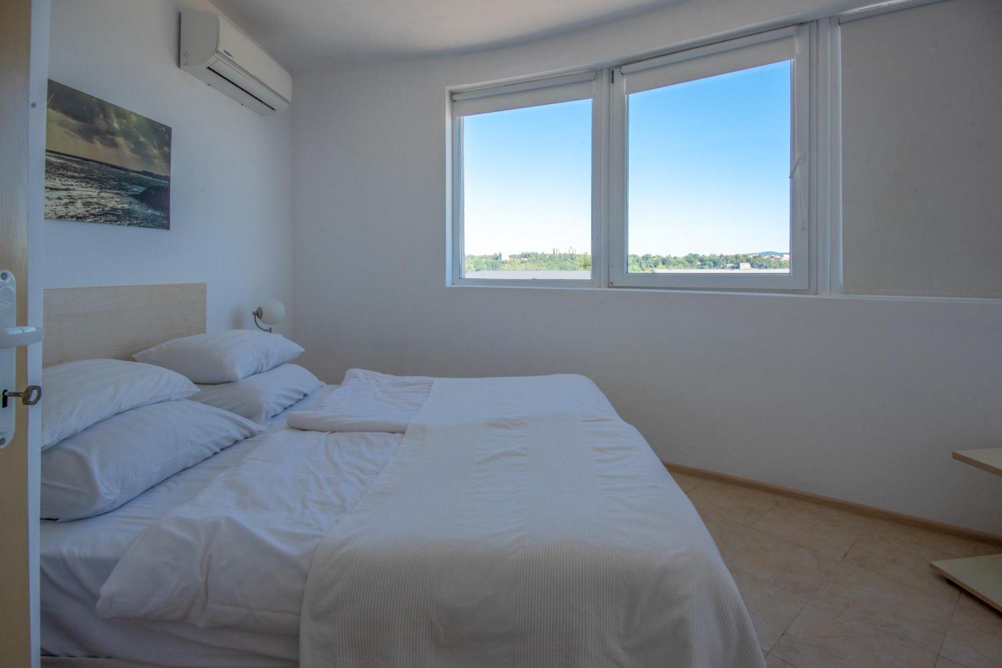 Aparthotel Romance Kiten  Εξωτερικό φωτογραφία